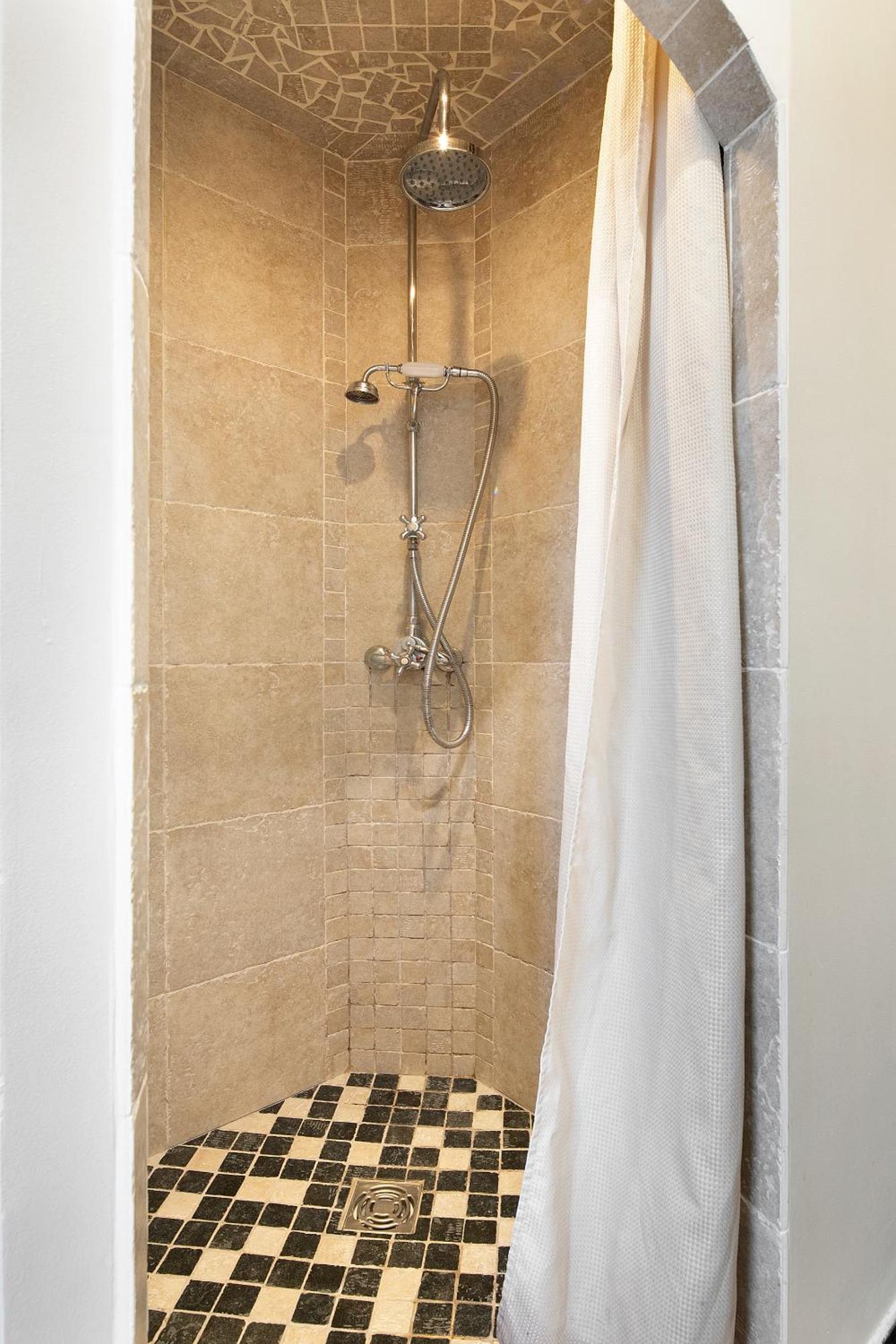 T2 Spacieux A 19e - Parc De La Apartment Paris