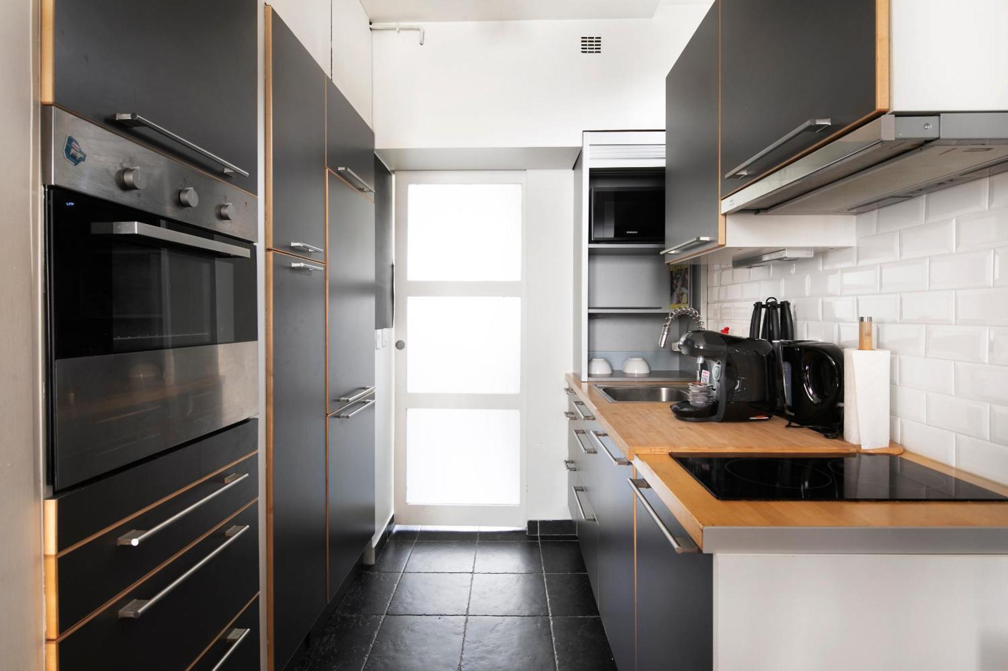 Apartment T2 Spacieux A 19e - Parc De La